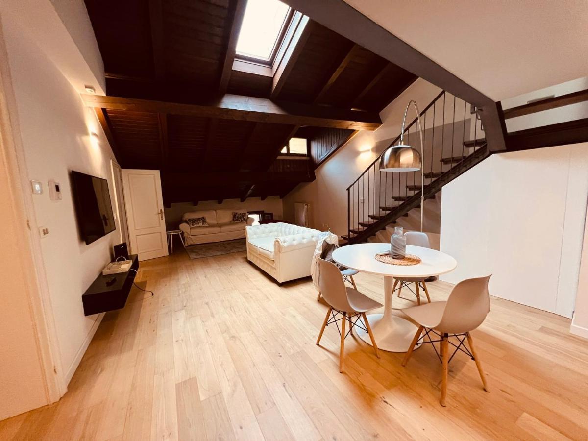 Appartement Il Salotto Sul Rio à Mantoue Extérieur photo